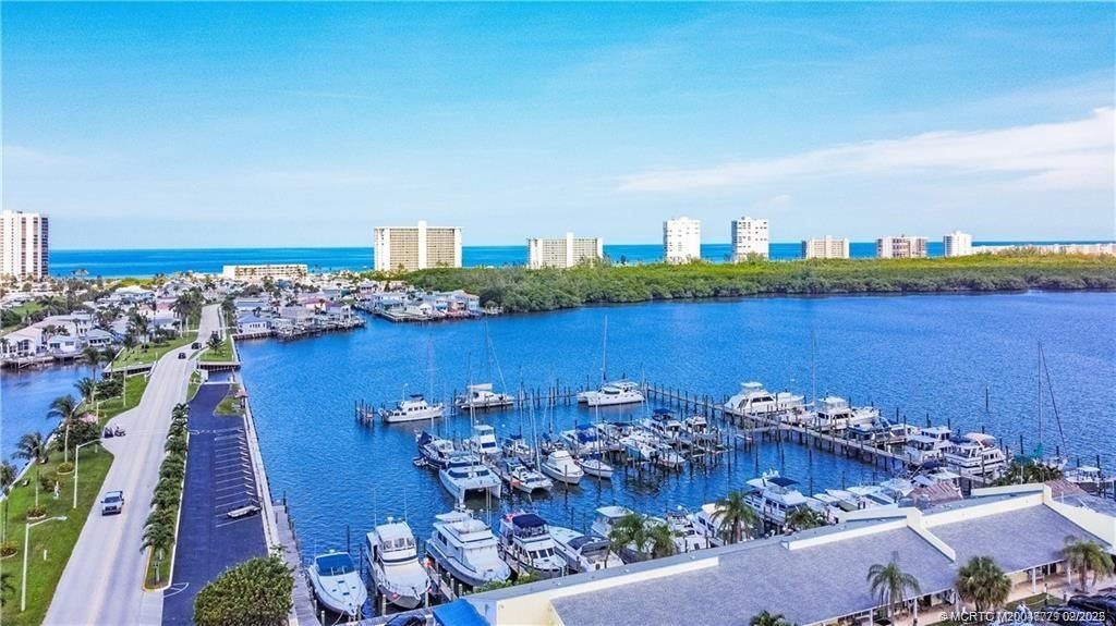 691 Nettles Boulevard, Jensen Beach, FL 34957 Photo