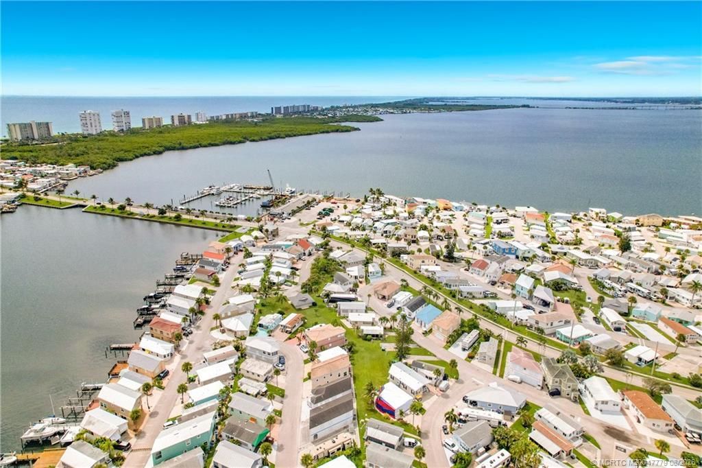 691 Nettles Boulevard, Jensen Beach, FL 34957 Photo