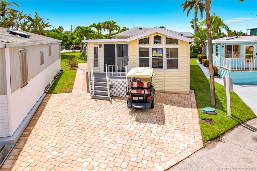 691 Nettles Boulevard, Jensen Beach, FL 34957 Photo