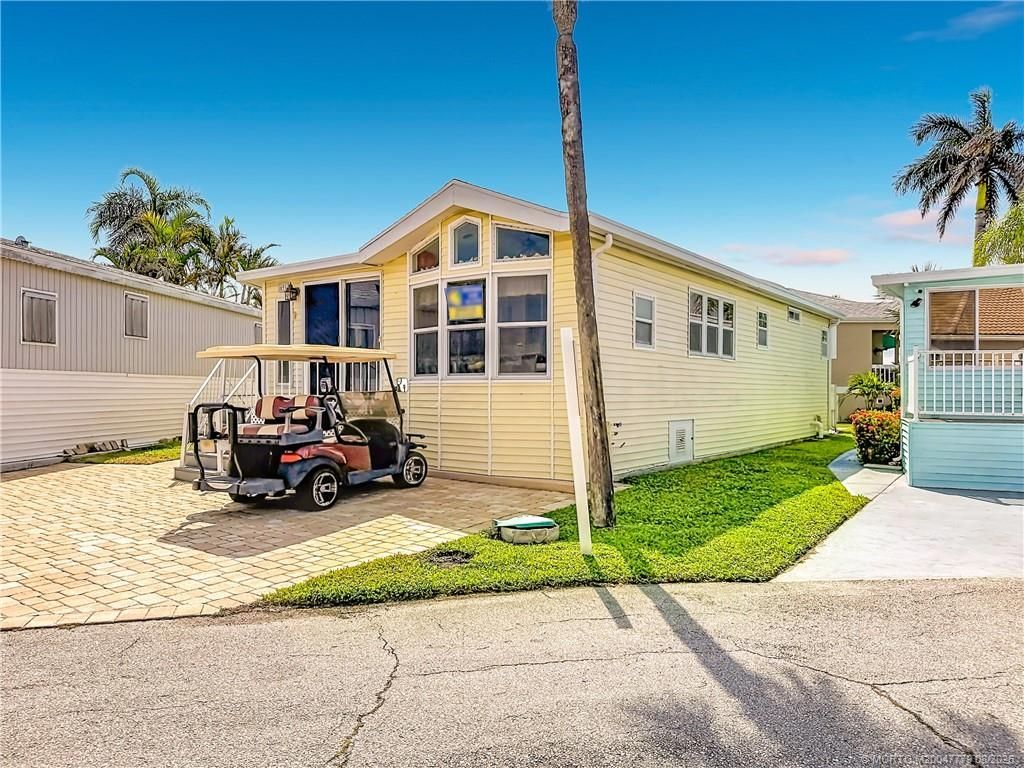 691 Nettles Boulevard, Jensen Beach, FL 34957 Photo