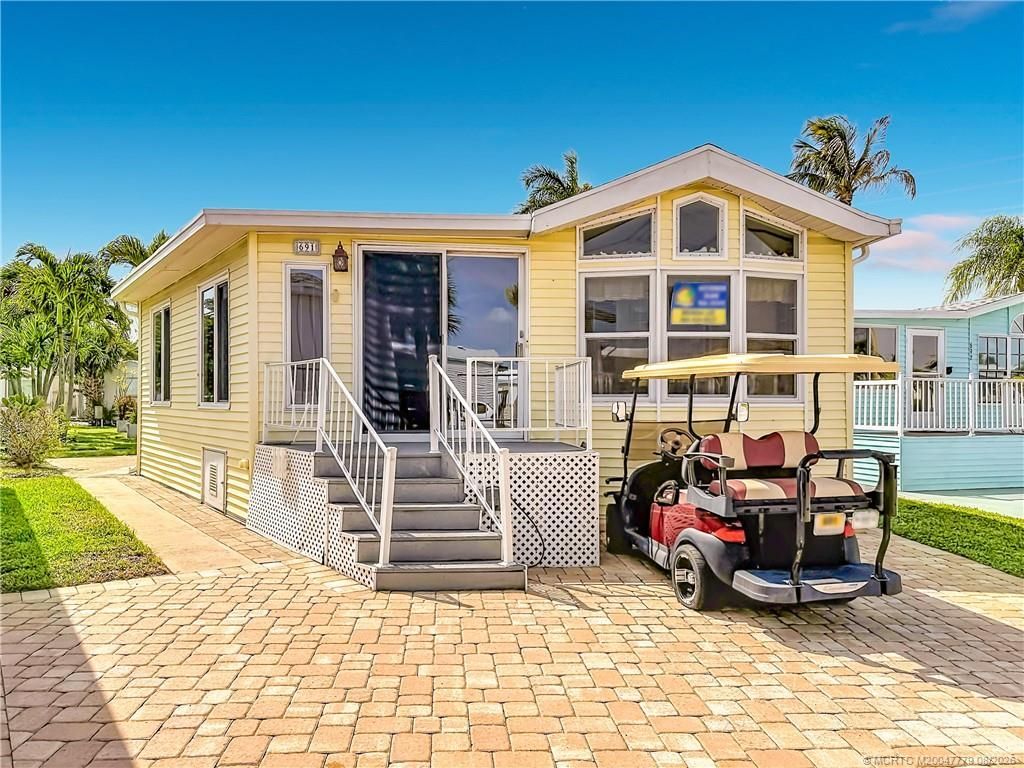 691 Nettles Boulevard, Jensen Beach, FL 34957 Photo