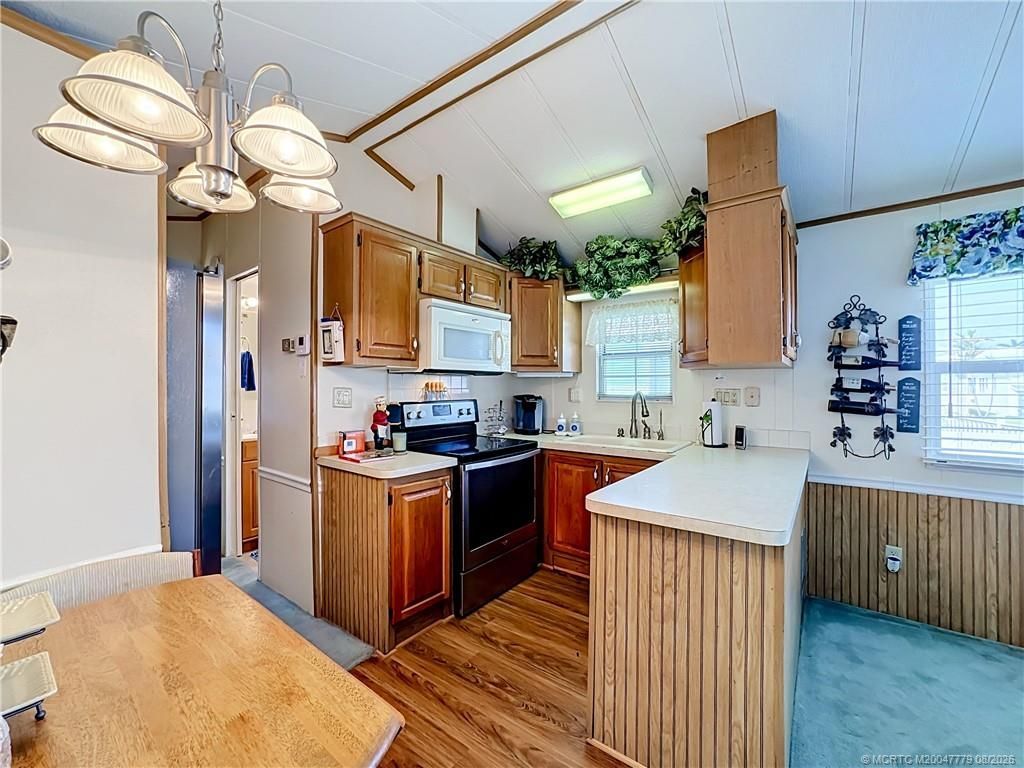 691 Nettles Boulevard, Jensen Beach, FL 34957 Photo