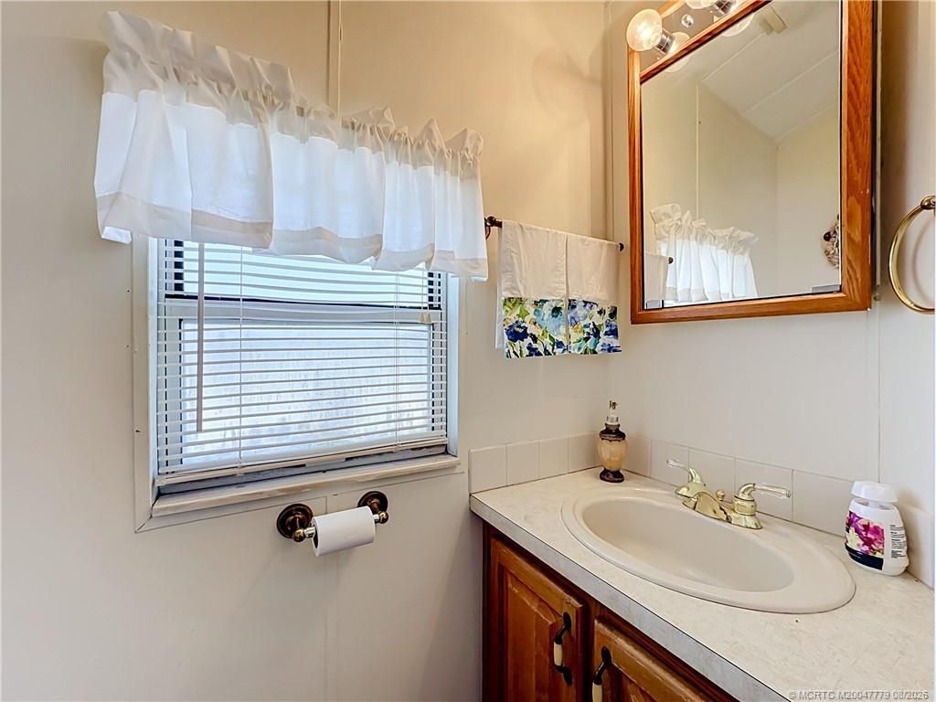 691 Nettles Boulevard, Jensen Beach, FL 34957 Photo