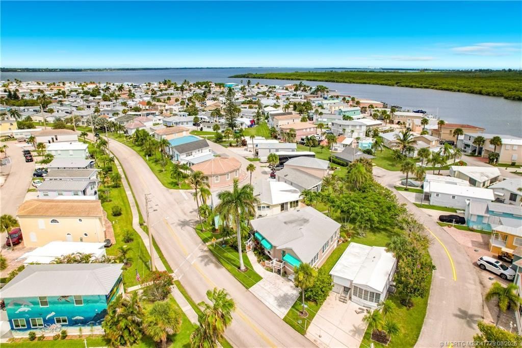 691 Nettles Boulevard, Jensen Beach, FL 34957 Photo