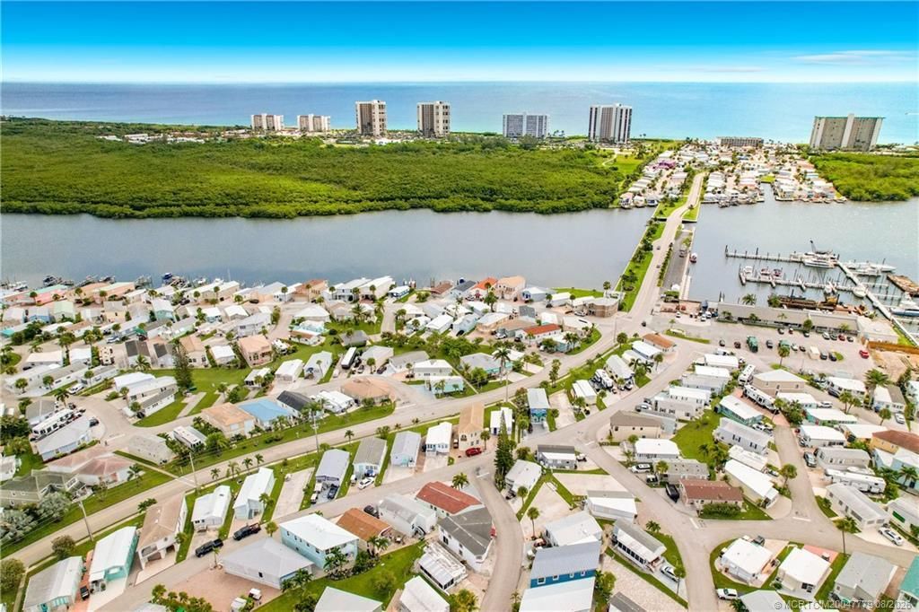 691 Nettles Boulevard, Jensen Beach, FL 34957 Photo
