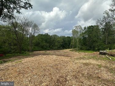 80 JACKSON DRIVE, LANCASTER, PA 17603