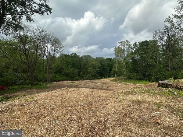 80 JACKSON DRIVE, LANCASTER, PA 17603