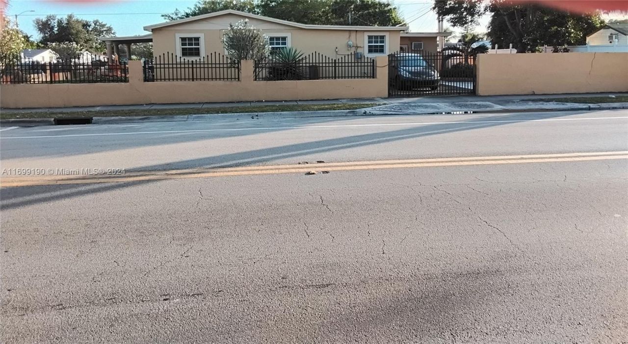 20620 NW 34th Ave, Miami Gardens, FL 33056 Photo