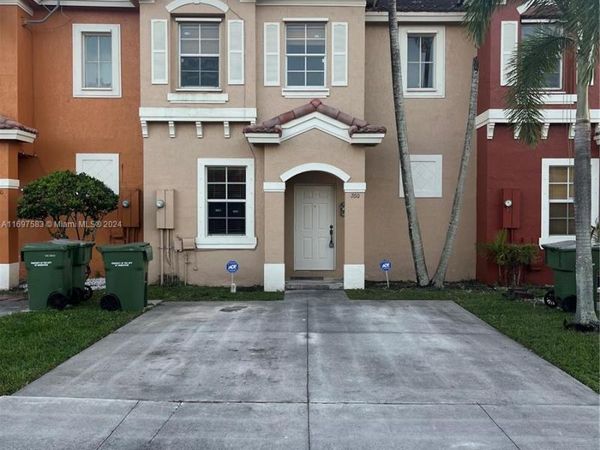 760 SE 2nd St, Homestead, FL 33030