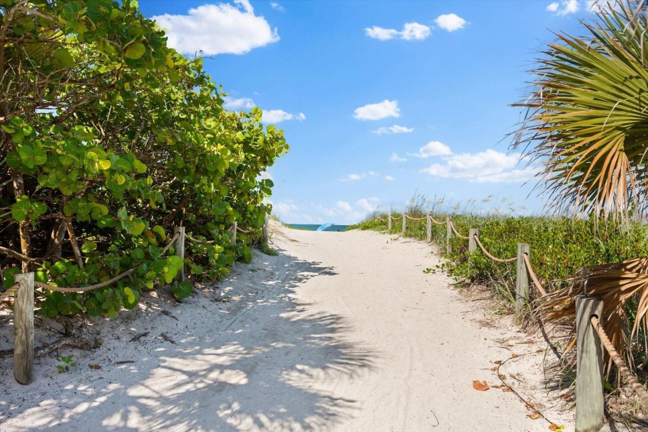 5019 Commonwealth Drive, Sarasota, FL 34242 Photo