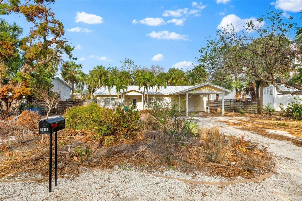 5019 Commonwealth Drive, Sarasota, FL 34242 Photo