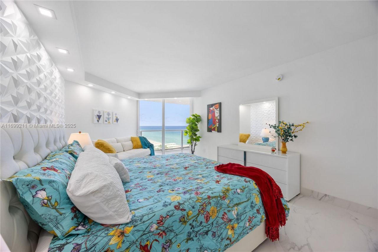 16445 Collins Ave, Unit 1126, Sunny Isles Beach, FL 33160 Photo