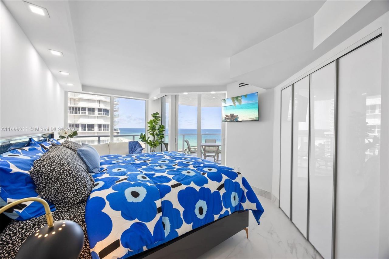 16445 Collins Ave, Unit 1126, Sunny Isles Beach, FL 33160 Photo