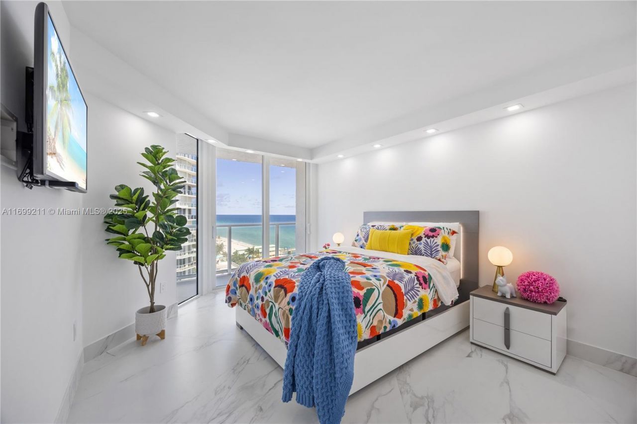 16445 Collins Ave, Unit 1126, Sunny Isles Beach, FL 33160 Photo