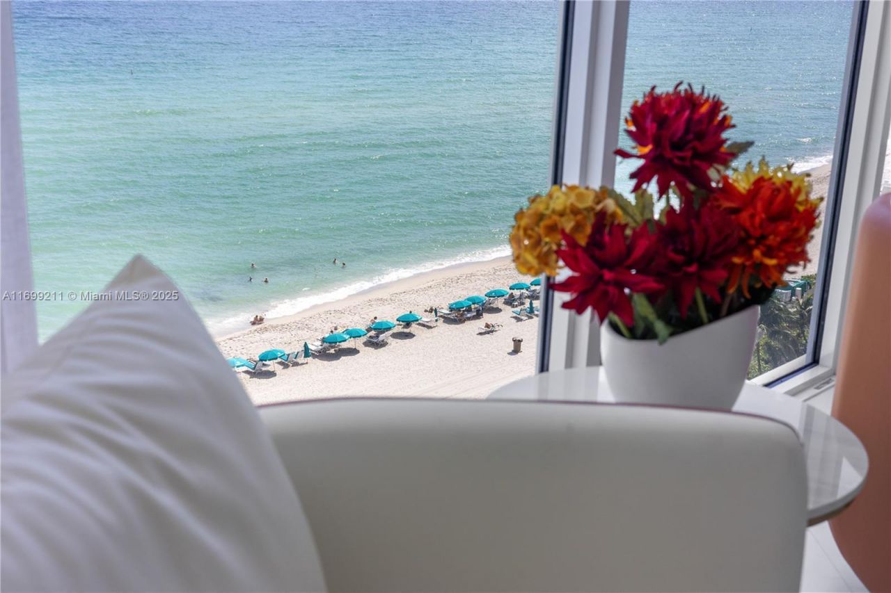 16445 Collins Ave, Unit 1126, Sunny Isles Beach, FL 33160 Photo