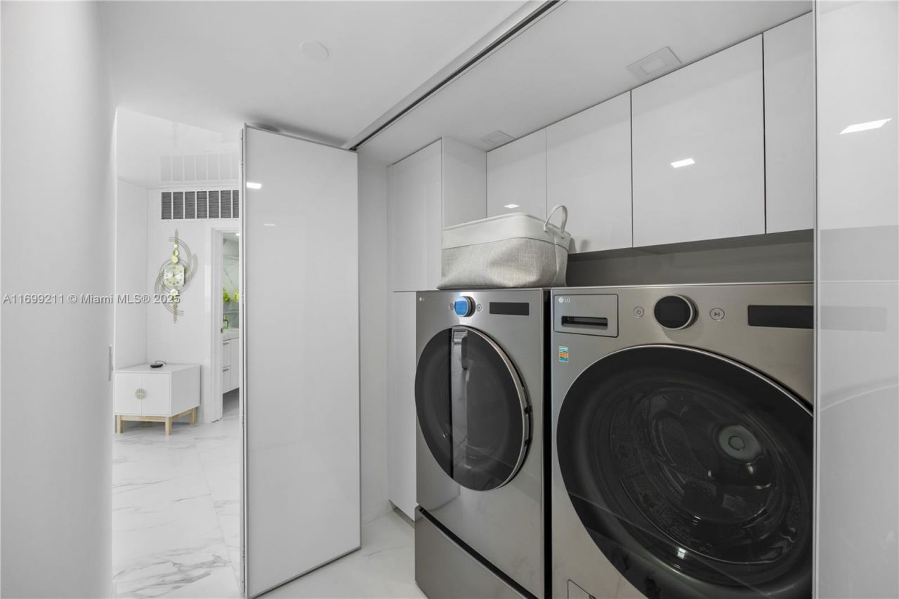 16445 Collins Ave, Unit 1126, Sunny Isles Beach, FL 33160 Photo