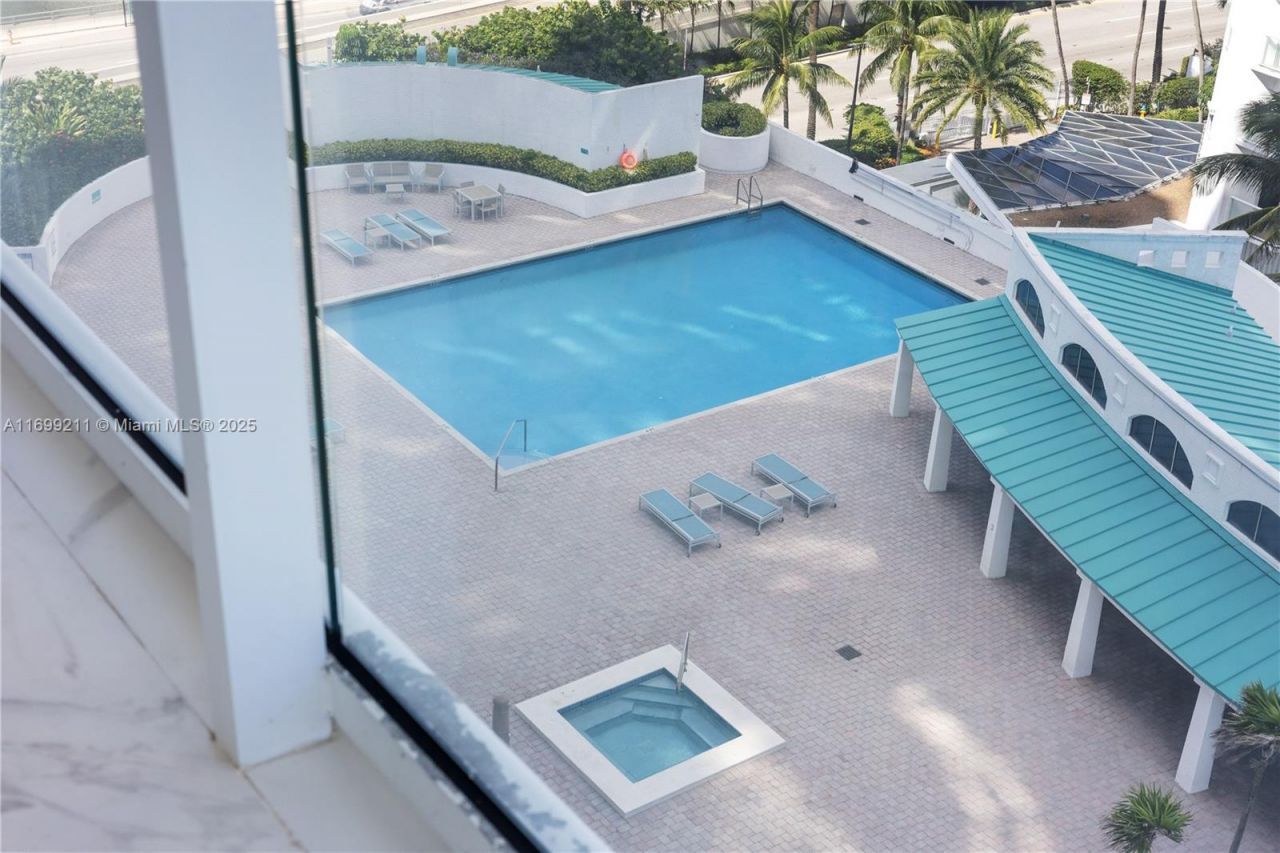 16445 Collins Ave, Unit 1126, Sunny Isles Beach, FL 33160 Photo