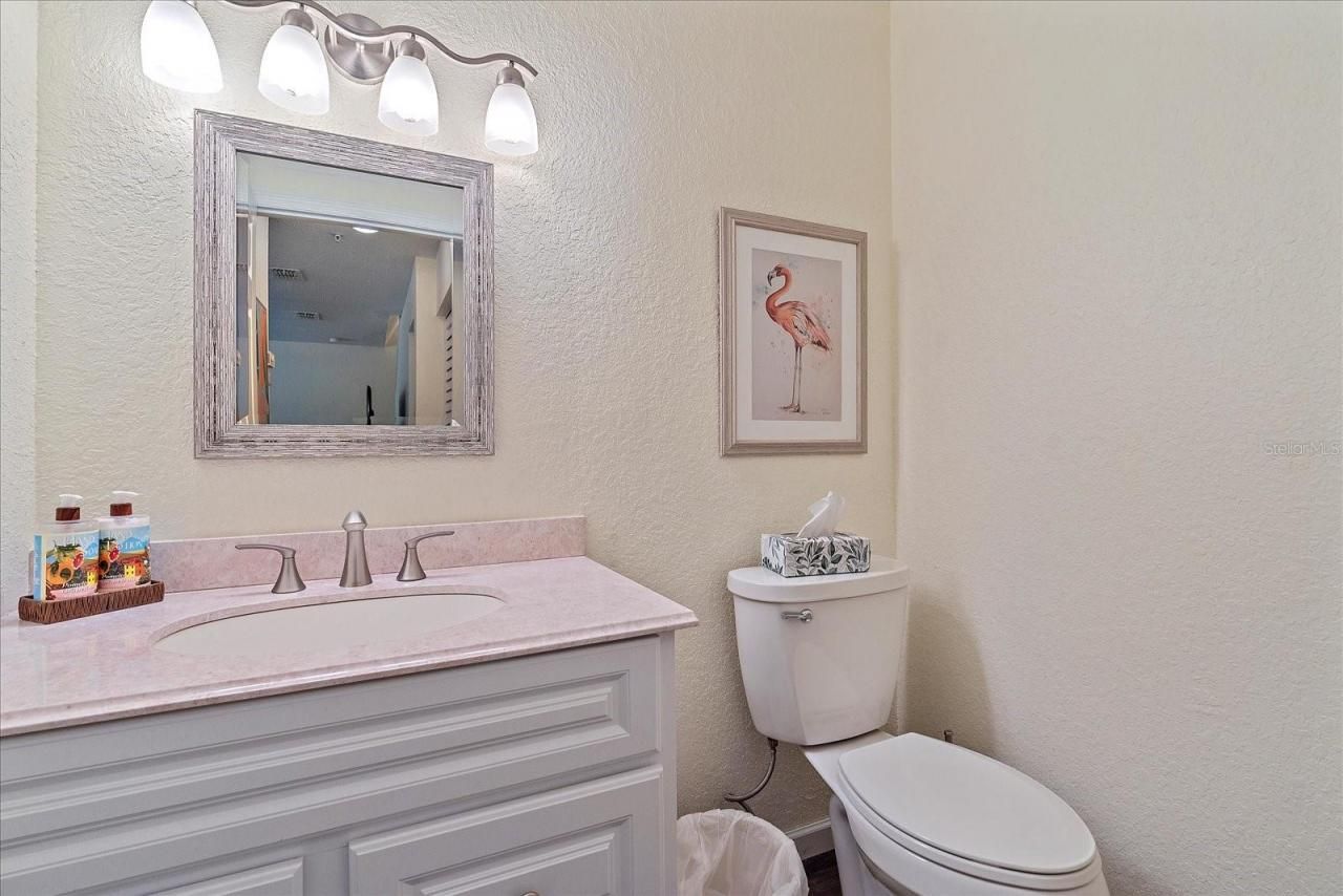 850 S Tamiami Trail, Unit 725, Sarasota, FL 34236 Photo