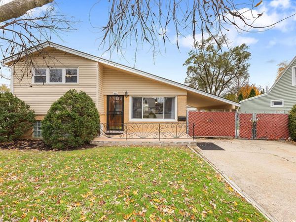 9907 W Fullerton Avenue, Melrose Park, IL 60164