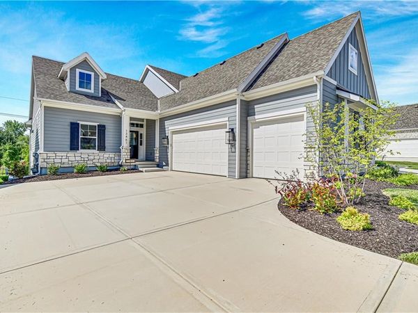 13461 W 174th Place, Overland Park, KS 66221