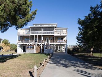 3611 Yacht Club Road Edisto Island, SC 29438