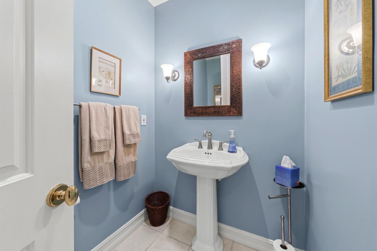 5681 Baltusrol Ct, Unit 2B, Sanibel, FL 33957 Photo