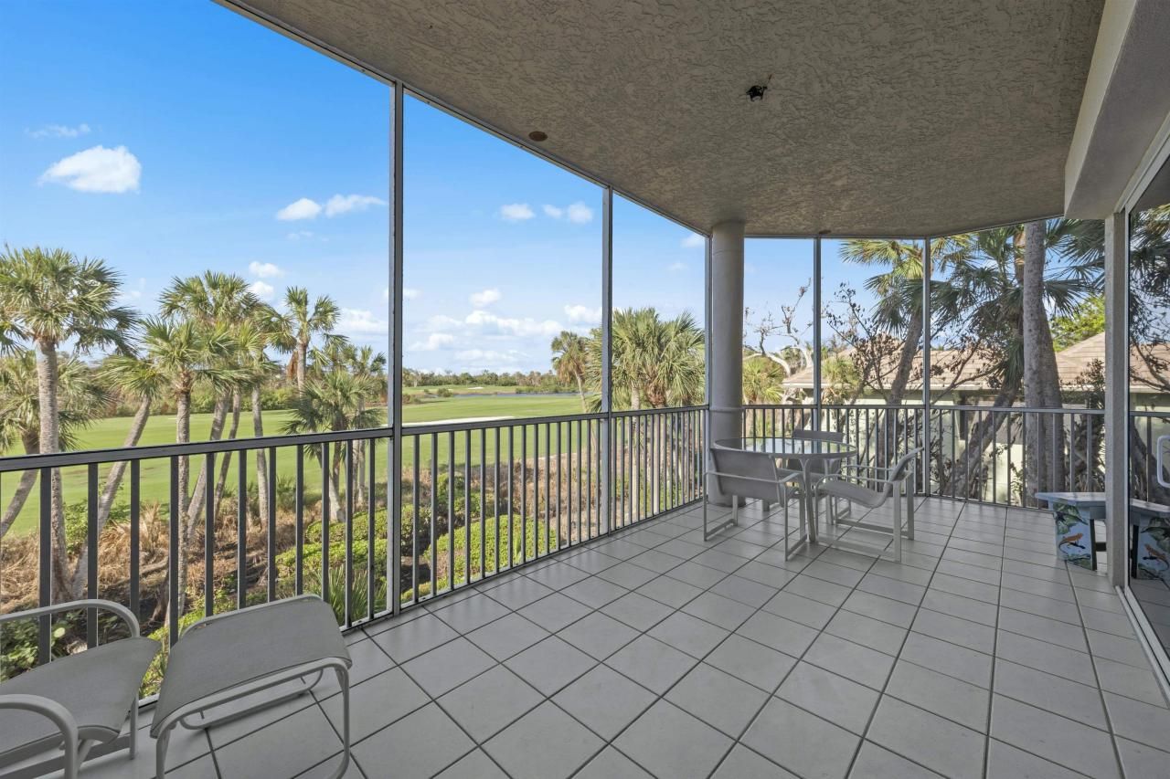 5681 Baltusrol Ct, Unit 2B, Sanibel, FL 33957 Photo