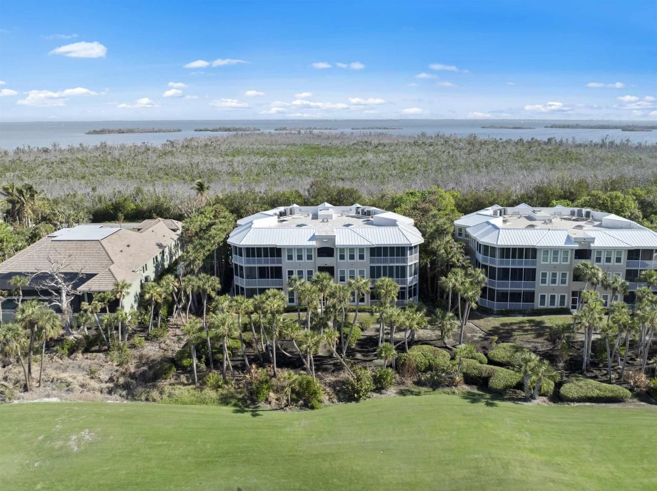 5681 Baltusrol Ct, Unit 2B, Sanibel, FL 33957 Photo