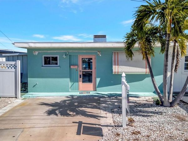 23 SEASIDE COURT, HOLMES BEACH, FL 34217