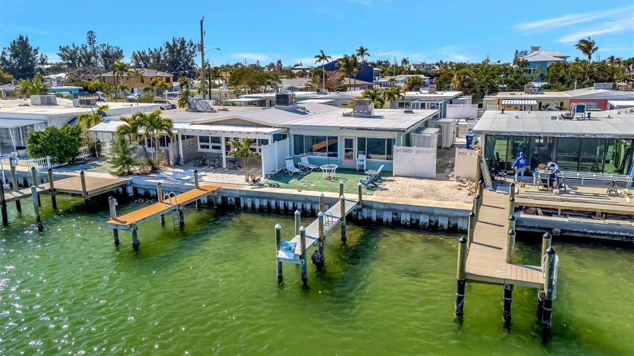 23 Seaside Court, Holmes Beach, FL 34217 Photo