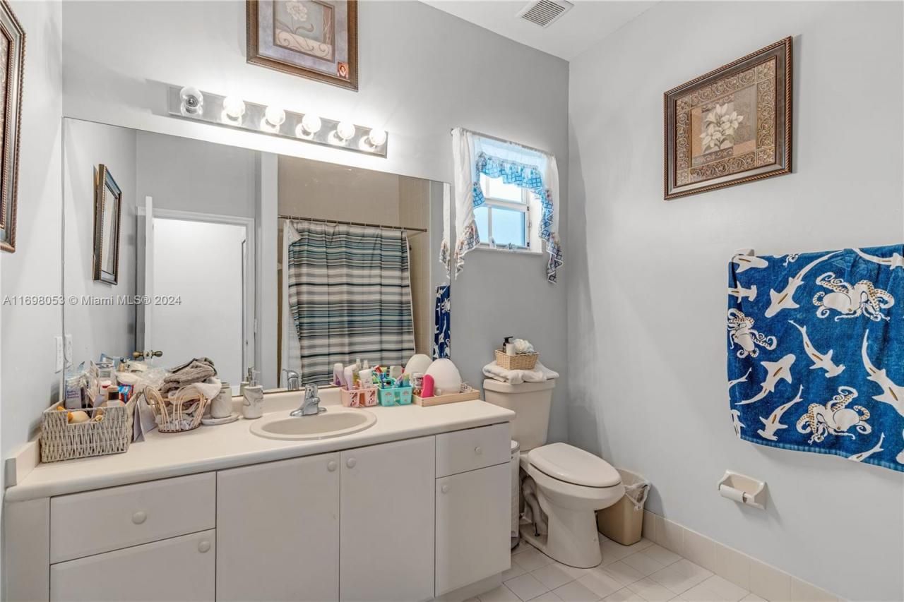 17635 SW 135th Ave, Miami, FL 33177 Photo