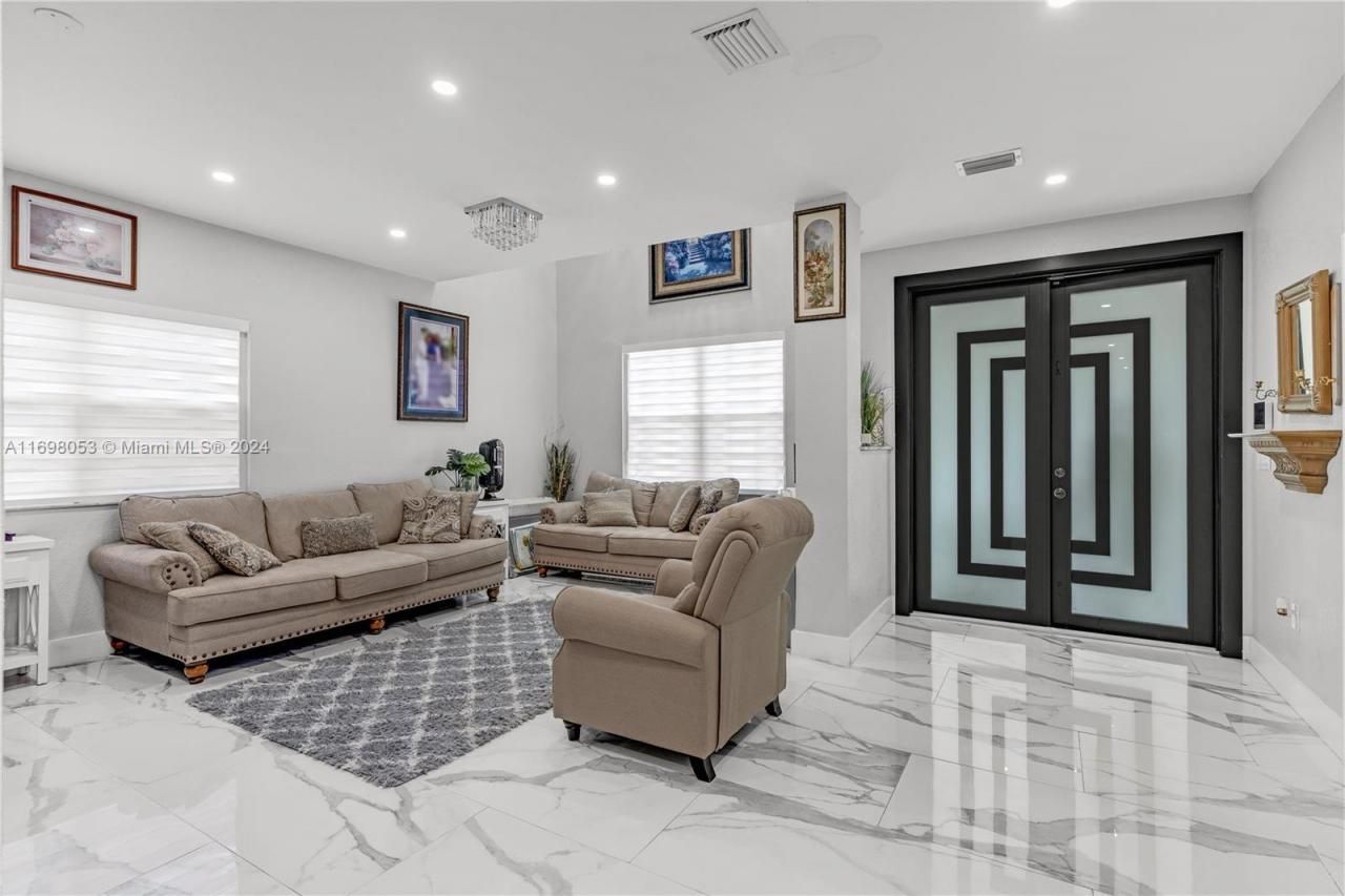 17635 SW 135th Ave, Miami, FL 33177 Photo