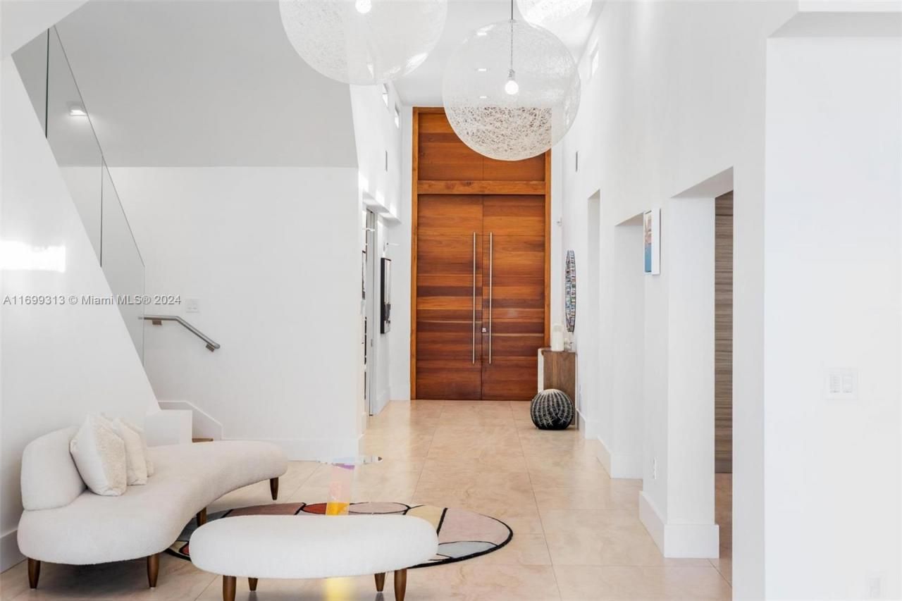 323 Atlantic Ave, Unit Na, Sunny Isles Beach, FL 33160 Photo