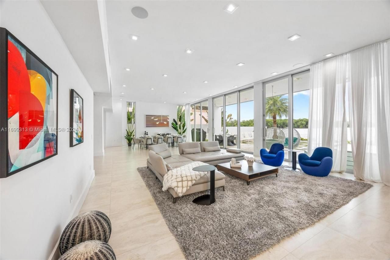 323 Atlantic Ave, Unit Na, Sunny Isles Beach, FL 33160 Photo