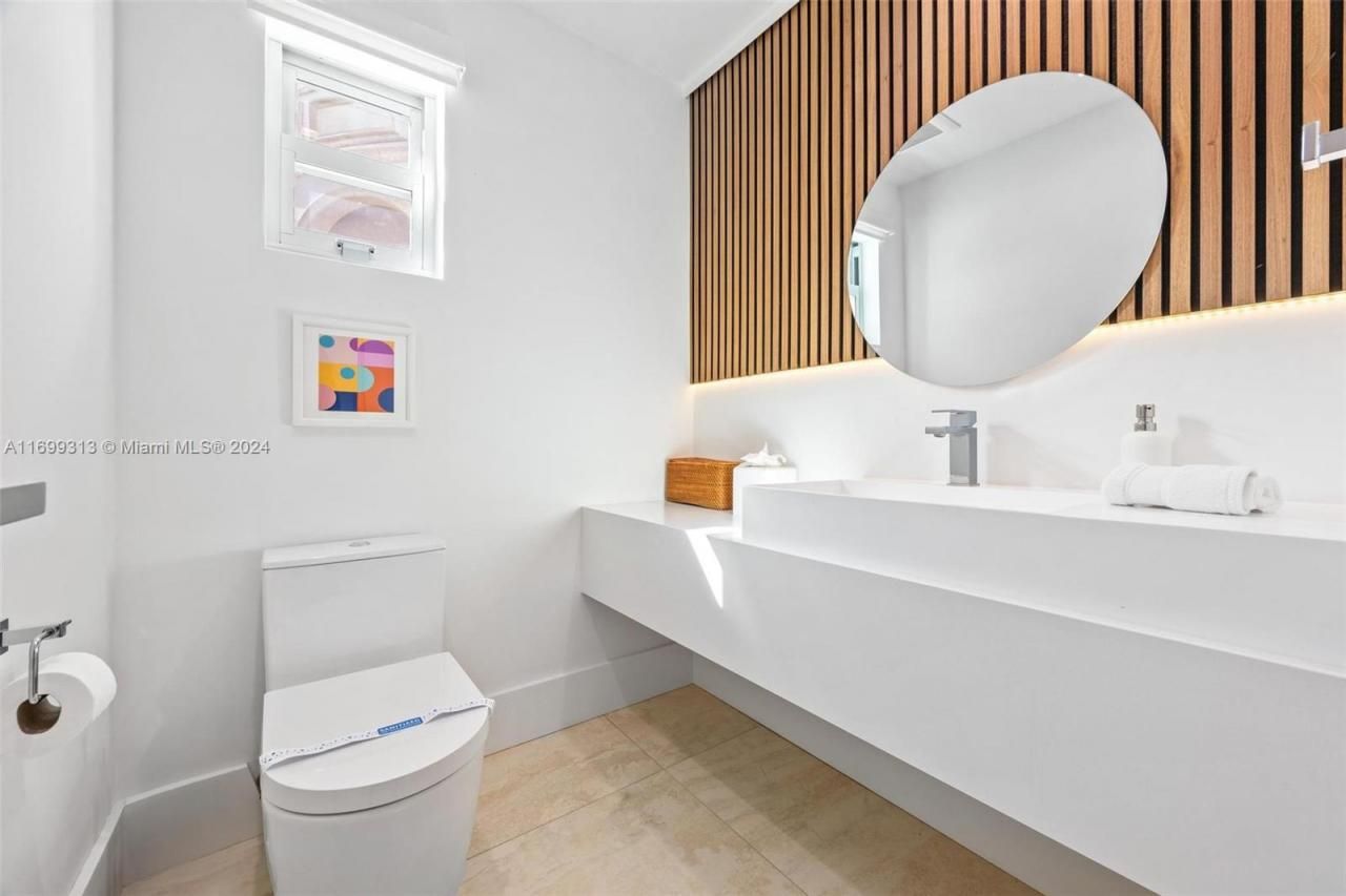 323 Atlantic Ave, Unit Na, Sunny Isles Beach, FL 33160 Photo