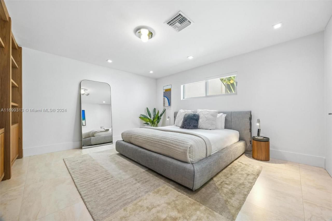 323 Atlantic Ave, Unit Na, Sunny Isles Beach, FL 33160 Photo