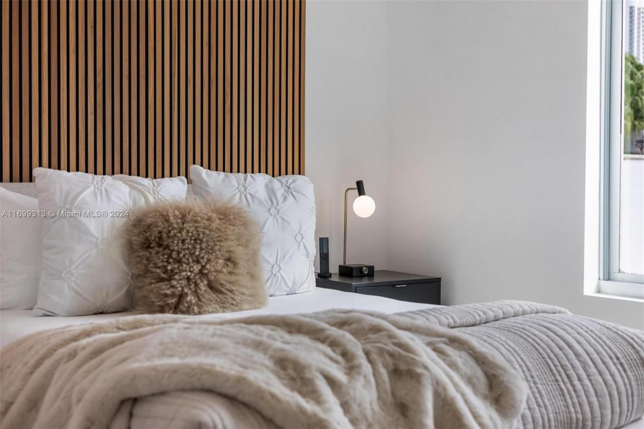 323 Atlantic Ave, Unit Na, Sunny Isles Beach, FL 33160 Photo