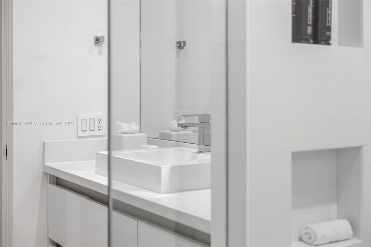 323 Atlantic Ave, Unit Na, Sunny Isles Beach, FL 33160 Photo