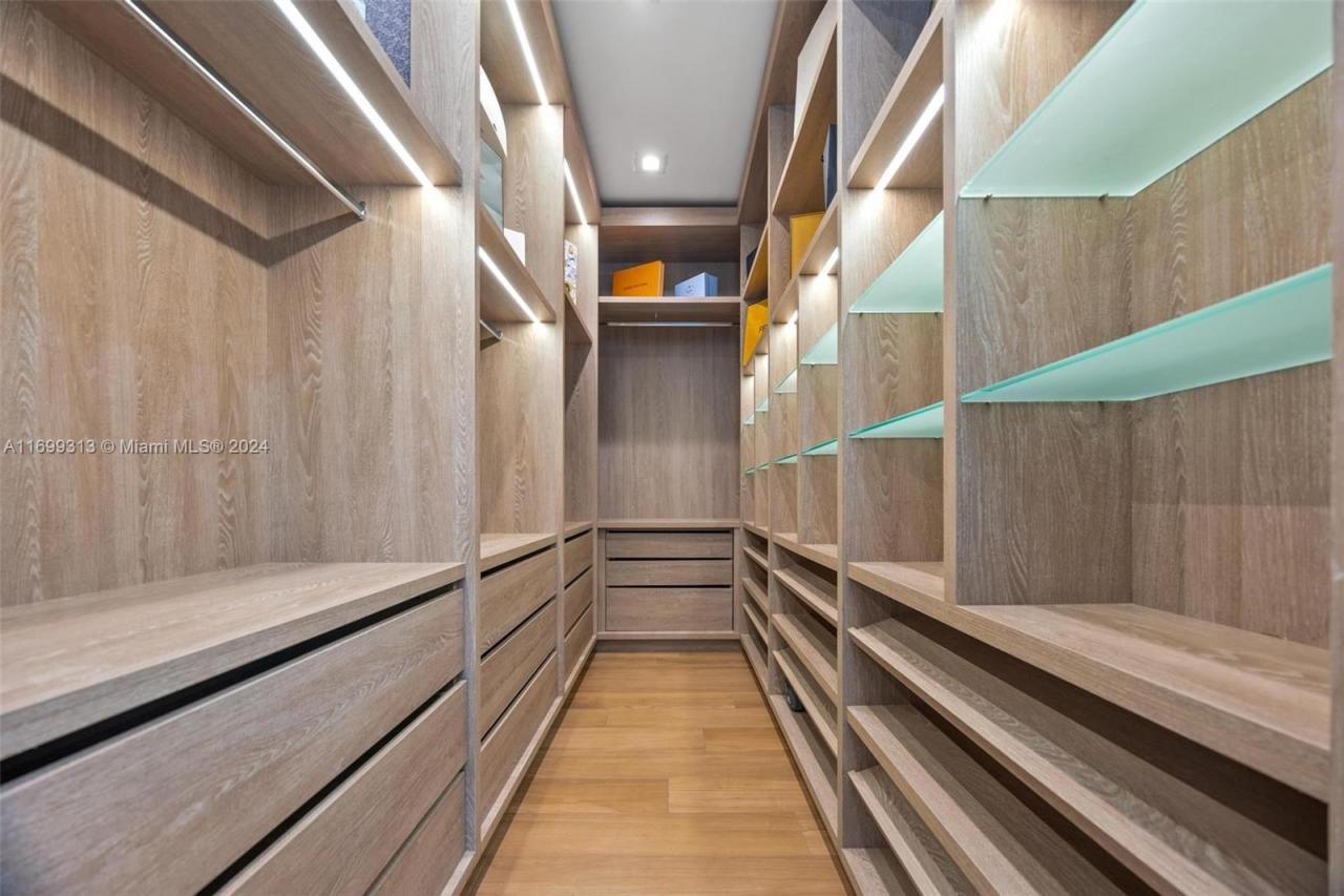 323 Atlantic Ave, Unit Na, Sunny Isles Beach, FL 33160 Photo