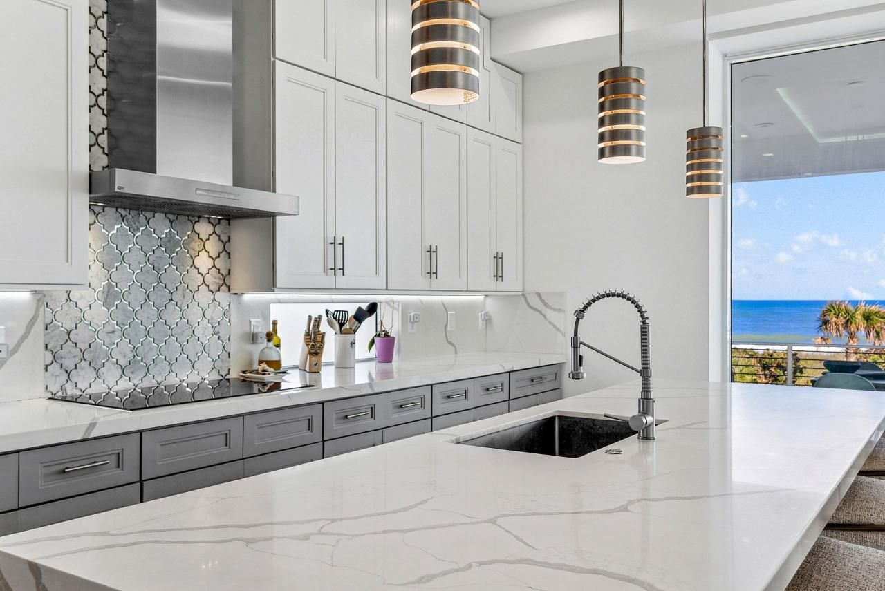 4422 N Highway A1a, Hutchinson Island, FL 34949 Photo