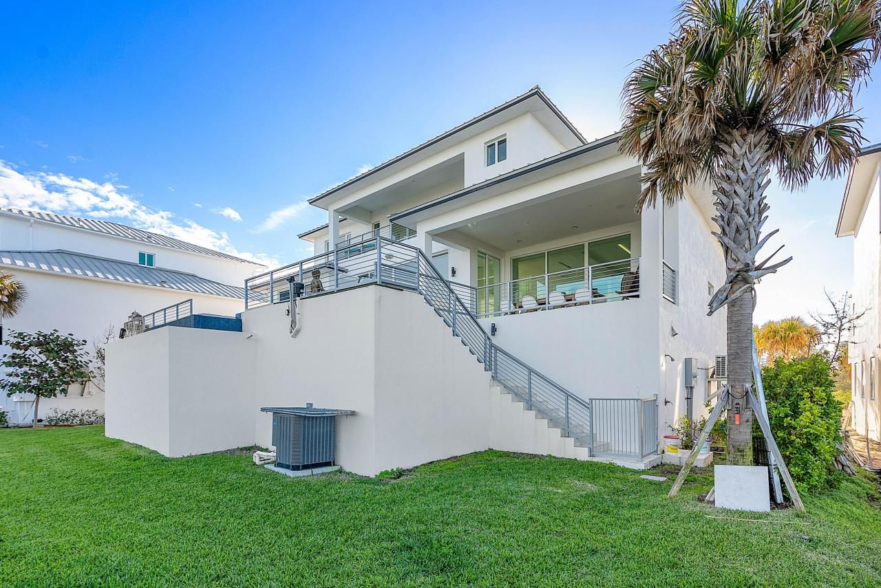 4422 N Highway A1a, Hutchinson Island, FL 34949 Photo