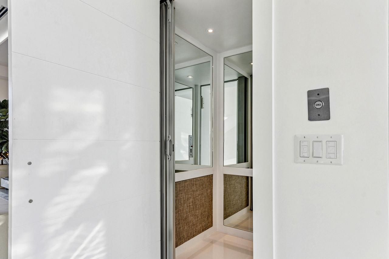 4422 N Highway A1a, Hutchinson Island, FL 34949 Photo