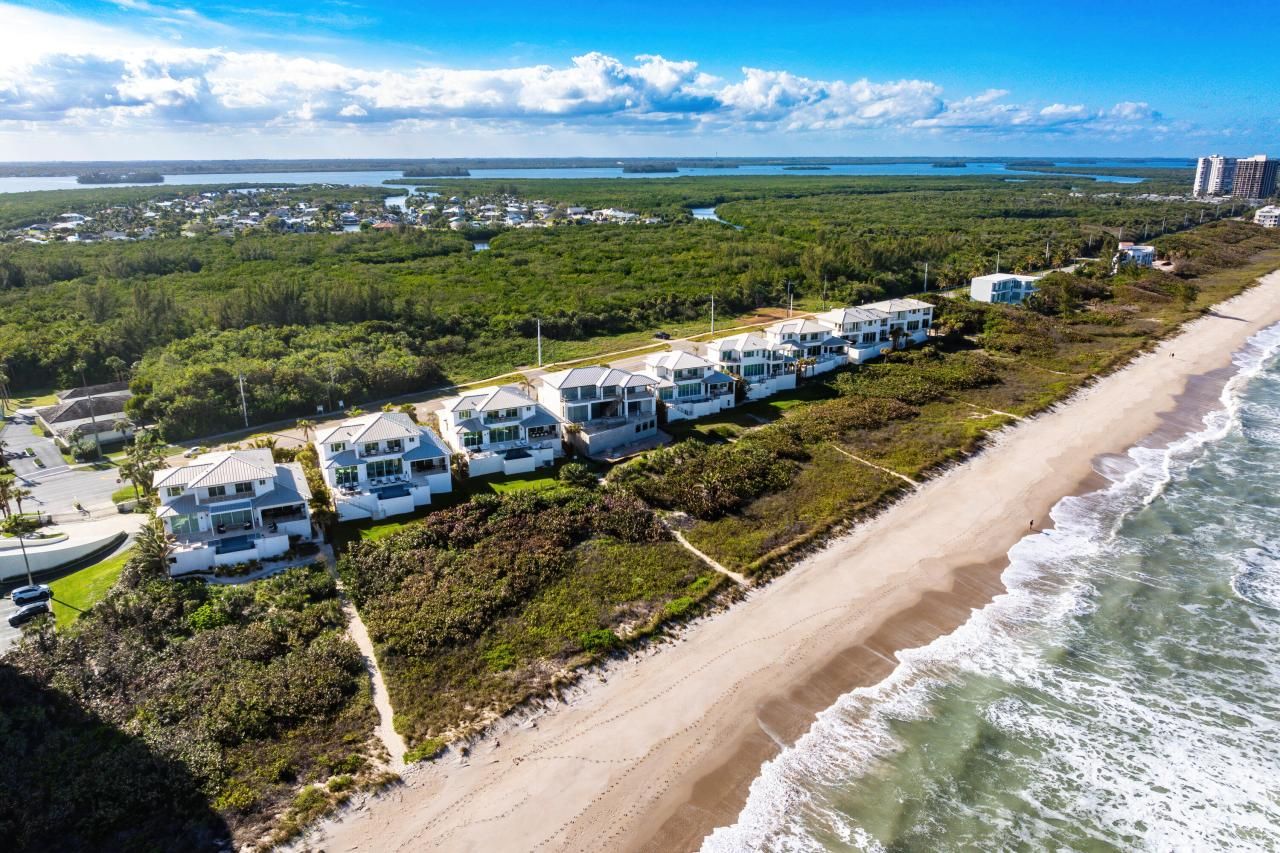 4422 N Highway A1a, Hutchinson Island, FL 34949 Photo