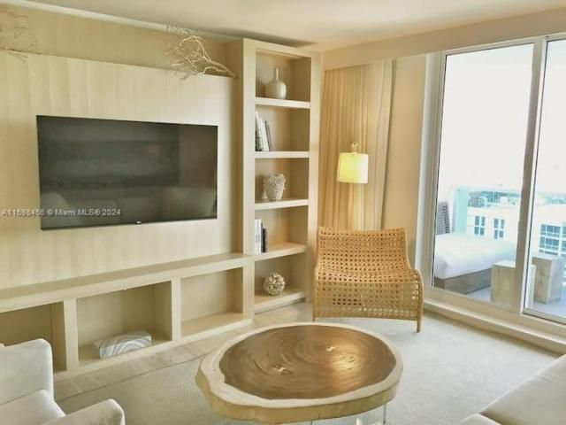 102 24th St, Unit 1421, Miami Beach, FL 33139 Photo