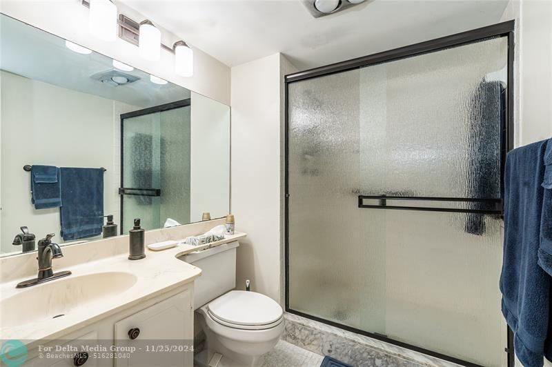 9611 N Hollybrook Lake Drive, Unit 107, Pembroke Pines, FL 33025 Photo