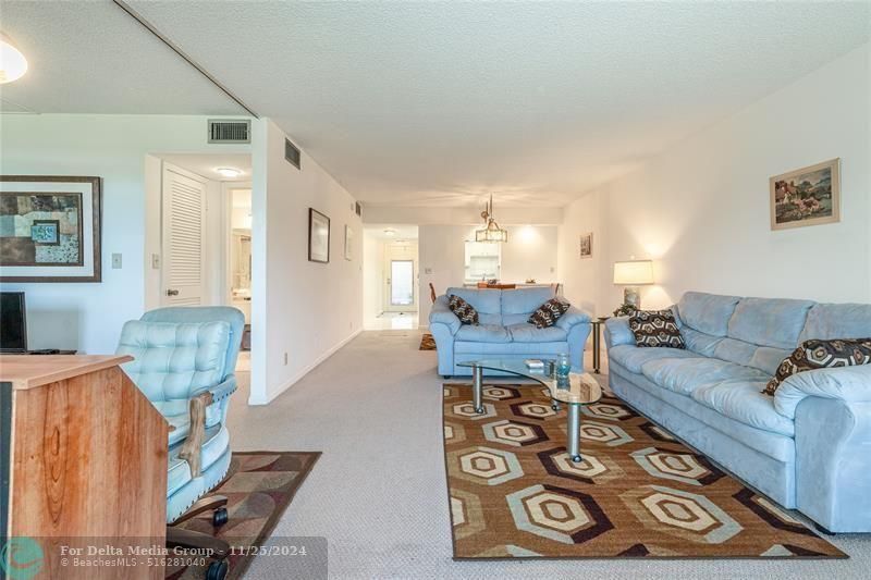 9611 N Hollybrook Lake Drive, Unit 107, Pembroke Pines, FL 33025 Photo