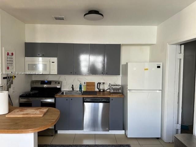 810 NW 43rd St, Miami, FL 33127 Photo