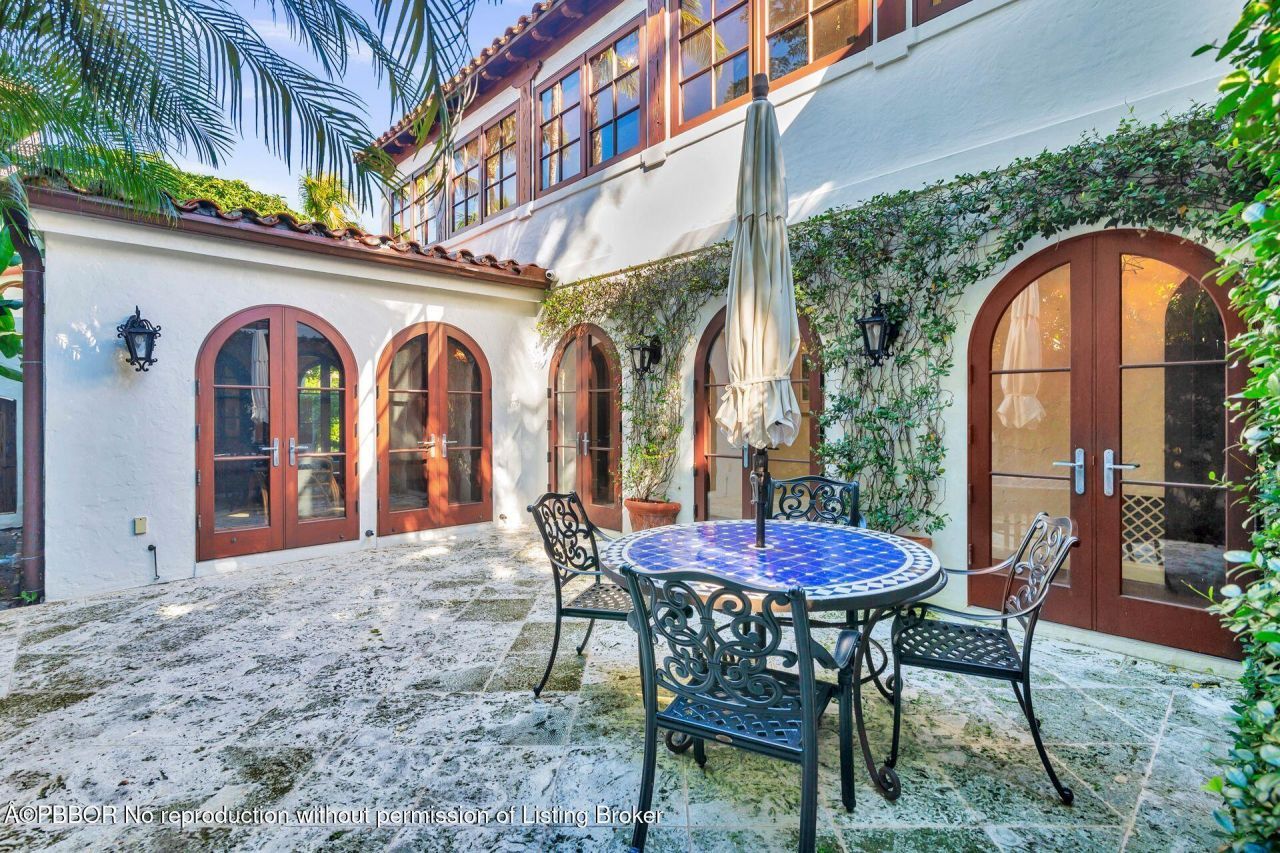 424 Brazilian Avenue, Palm Beach, FL 33480 Photo