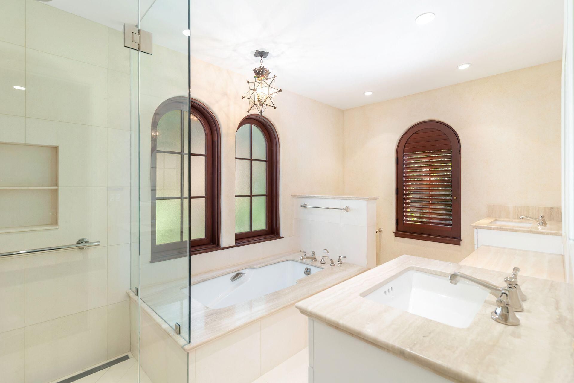 424 Brazilian Avenue, Palm Beach, FL 33480 Photo