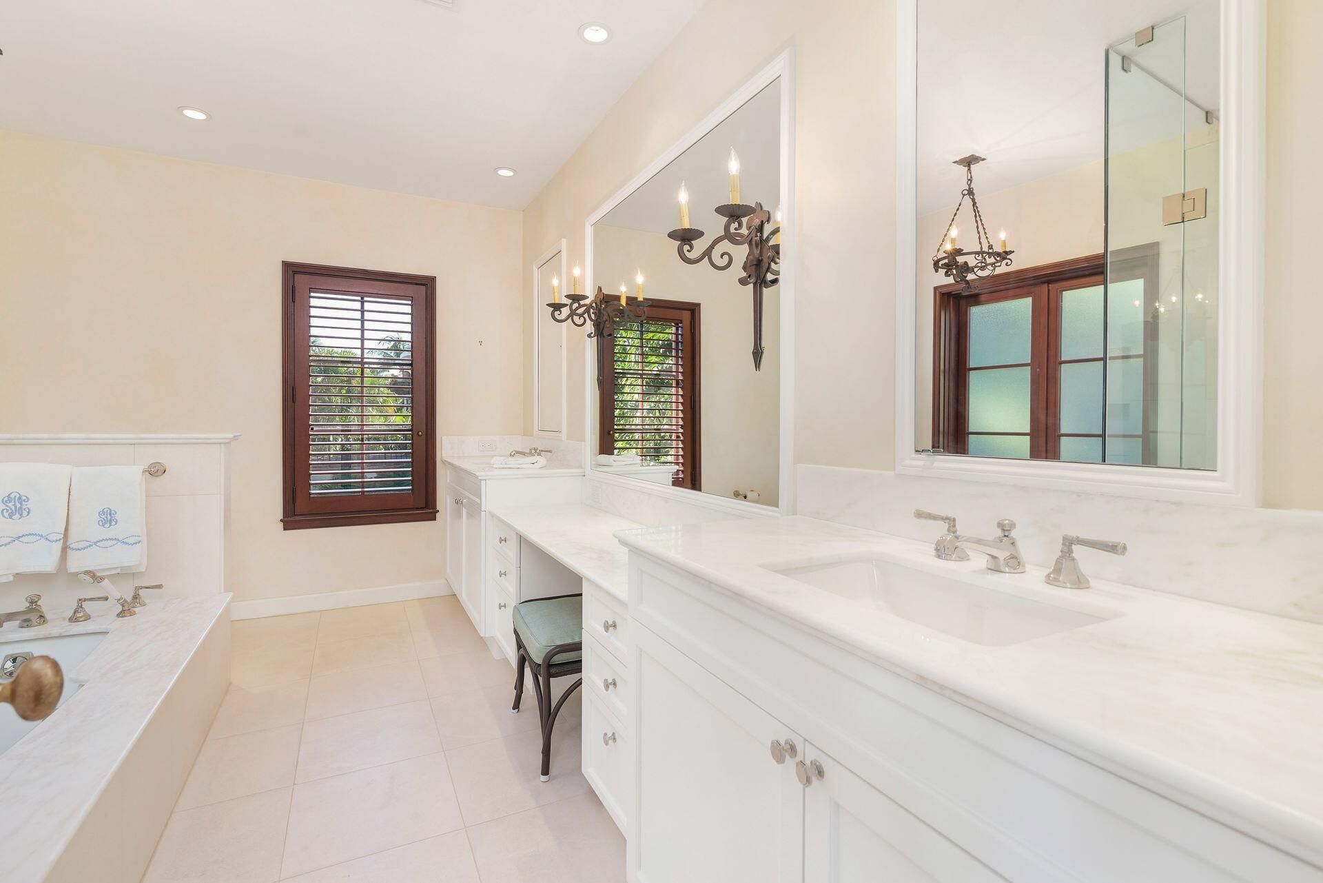 424 Brazilian Avenue, Palm Beach, FL 33480 Photo